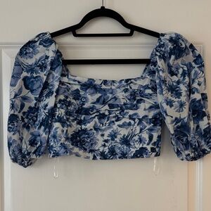 Abercrombie Floral Blue Puff Sleeve Cropped Top